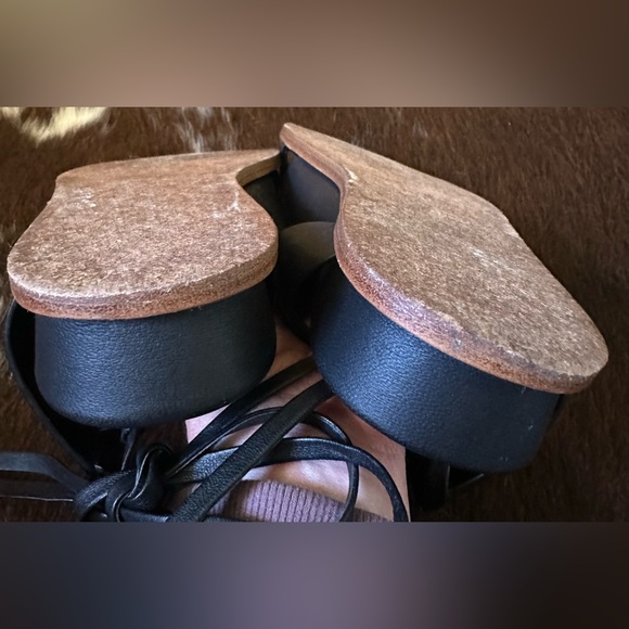 Vince Forster Leather Ankle Wrap Sandals, Black, Size 7, Excellent Condition - Picture 12 of 14